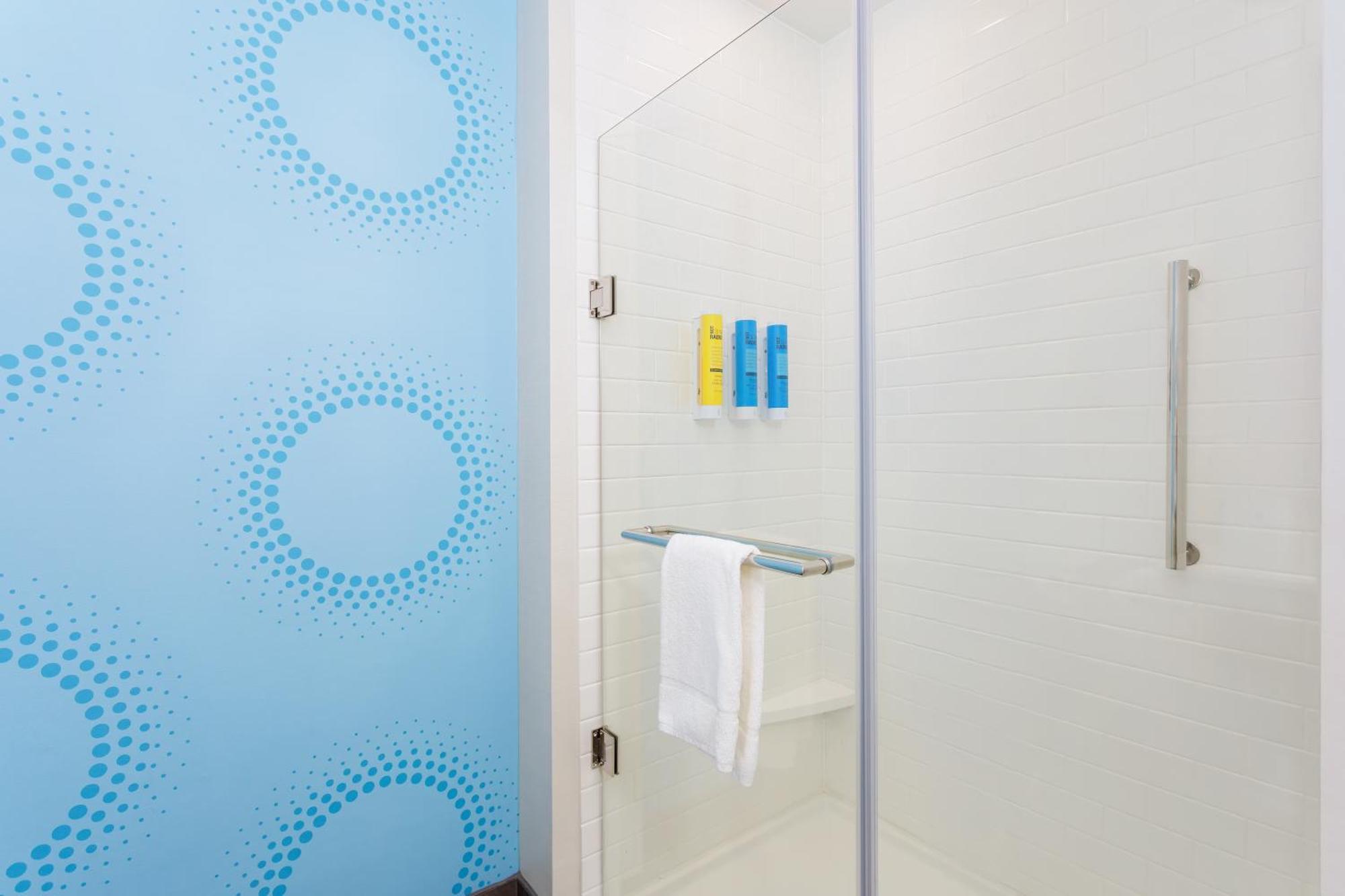 Tru By Hilton Panama City Beach Upper Grand Lagoon Eksteriør bilde