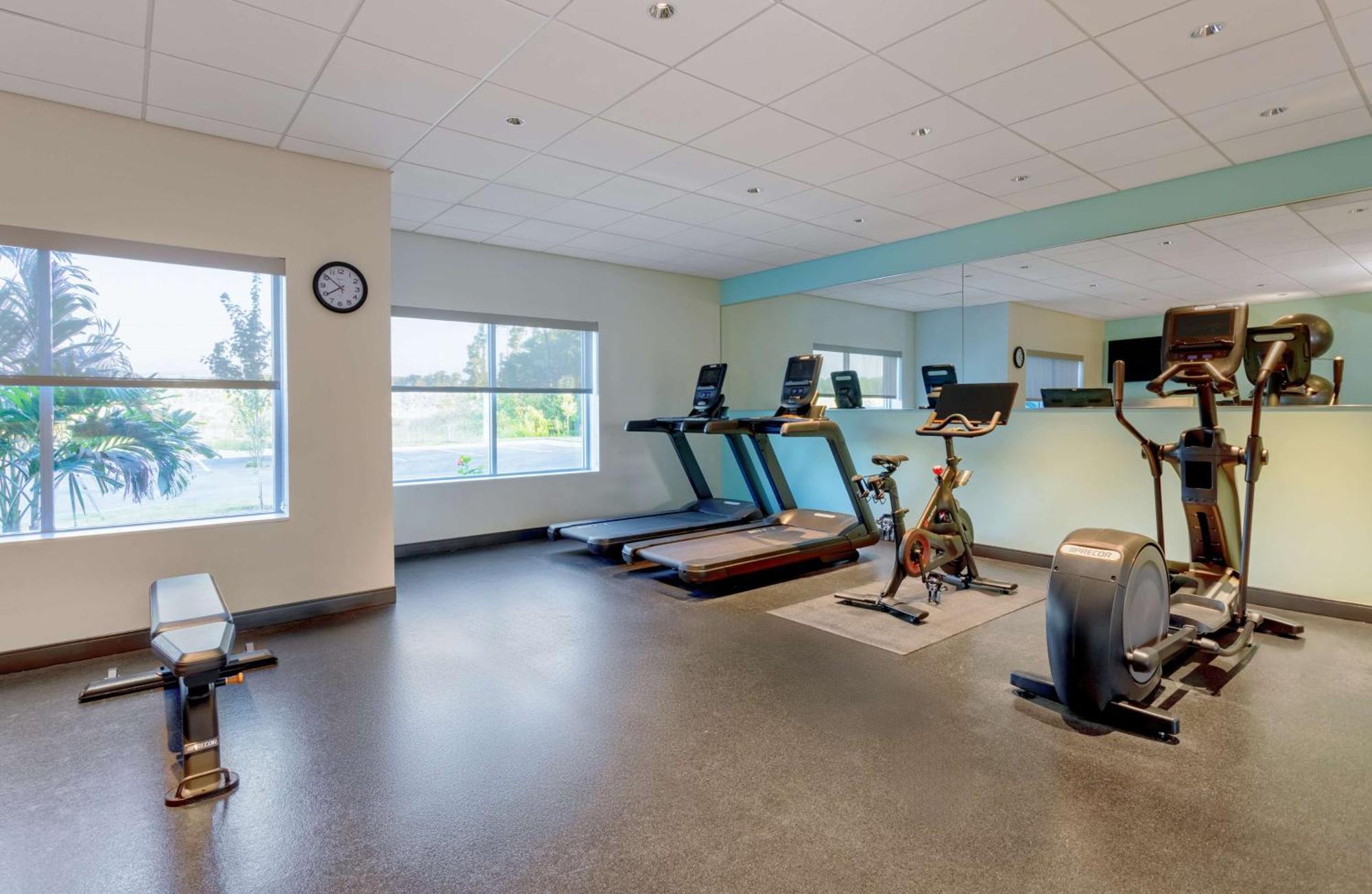 Tru By Hilton Panama City Beach Upper Grand Lagoon Eksteriør bilde
